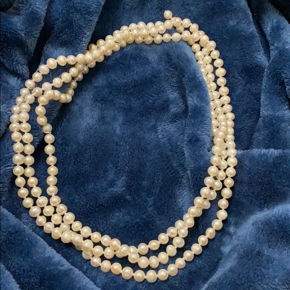 Natural Freshwater Pearl necklace - Picture 1 of 3